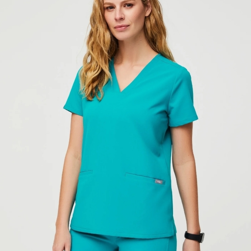 FIGS Teal Medium Scrubs Set - NEW